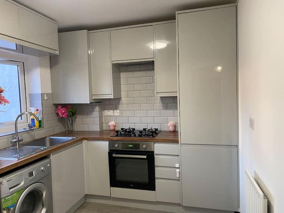 Brighton New Apartment Free Parking Sleeps 6 Exterior foto