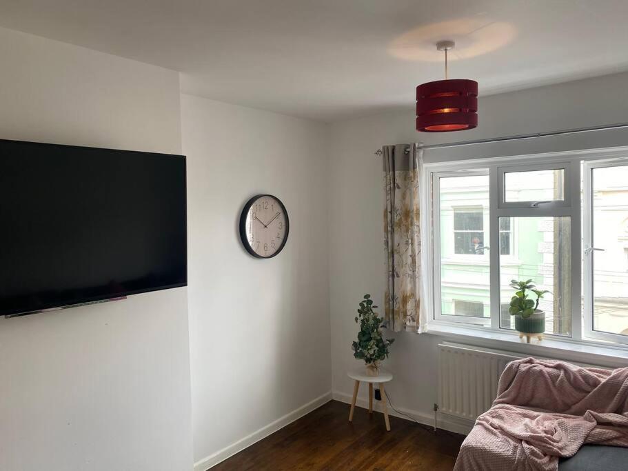 Brighton New Apartment Free Parking Sleeps 6 Exterior foto
